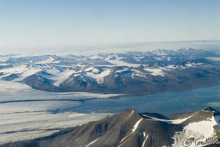 Greenland_20060905_0721_0_04