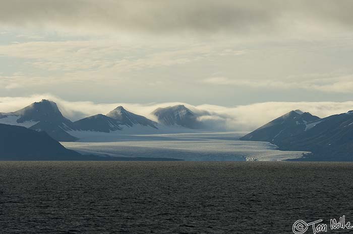 Greenland_20060905_1208_X_93