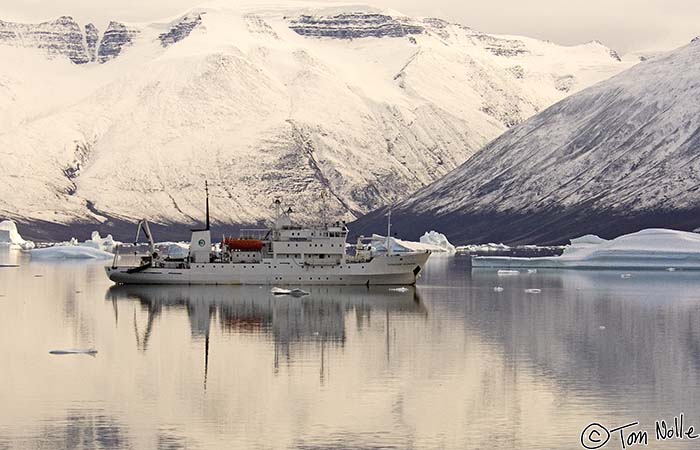 Greenland_20060912_1326_X_095