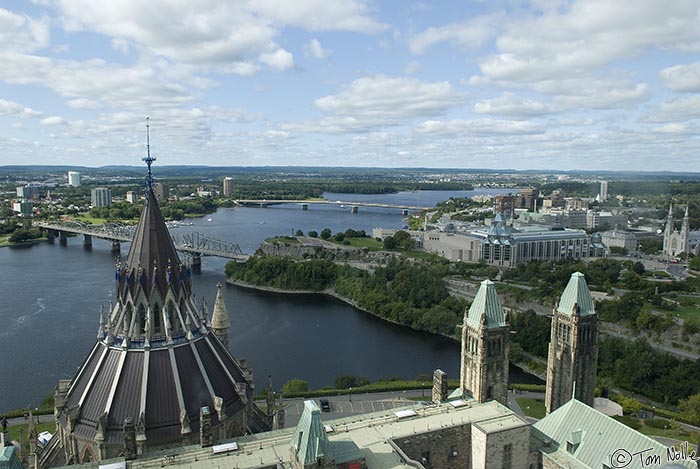 ArcticQ_20080825_161314_525_20.jpg - The city as seen from Parliament tower, Ottawa, Canada.