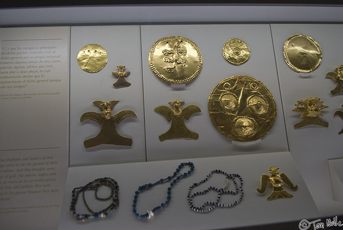 CostaRica_20100326_160530_044_20.jpg - Real gold, in the museum in San Jose Costa Rica.