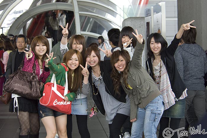 Japan_20080424_214740_264_2X.jpg - A group of high-school girls on a holiday in the Edo-Tokyo Museum stop to pose for a picture.  Tokyo, Japan.