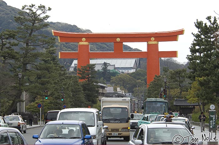 Japan_20080411_215438_536_2X.jpg - This is the tallest torii in Kyoto, and one of the largest in Japan.  Heian Jingu Shrine Kyoto Japan.