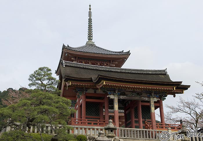 Japan_20080412_022718_202_20.jpg - Near the top of a hill, the pagoda of the Kiyomizu temple is a beacon for locals and visitors alike.  Kyoto Japan.