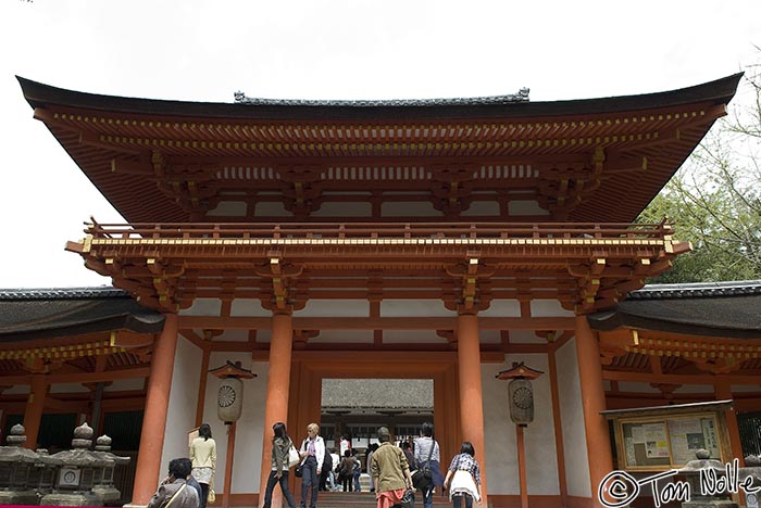 Japan_20080412_222940_434_20.jpg - The Kasuga Grand Shrine is just a walk through the deer park from Todai-Ji in Nara Japan