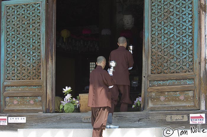 Japan_20080419_205412_551_2X.jpg - Priests enter the Buddhist temple of Bulguksa, Kyongju South Korea