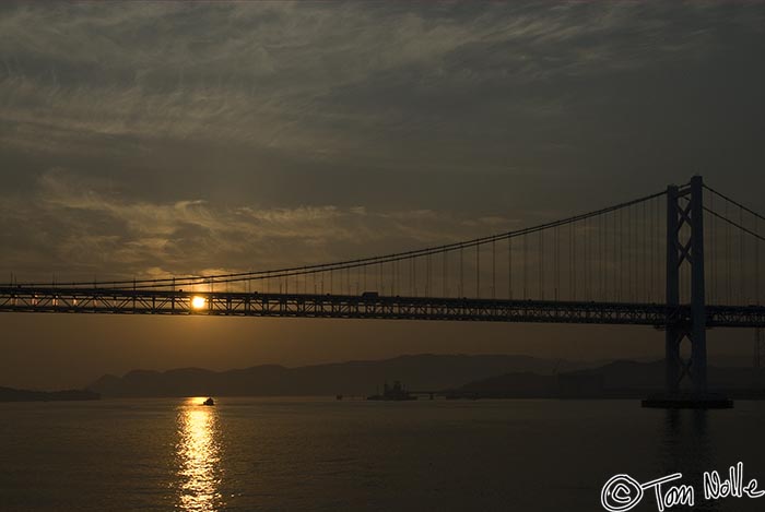 Japan_20080422_165520_834_20.jpg - Also sometimes called the Washuzan Bridge, this crosses the inland sea between the northern island of Honshu and Shikouku island, Japan.