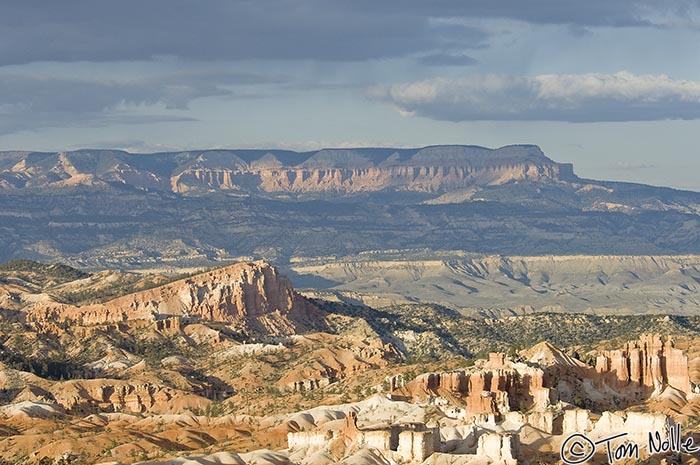 Canyonlands_20080526_214928_114_2X.jpg - From the rim, with the setting sun behind, the eastern view of the canyon and beyond is magnificent.  Bryce Canyon Utah.