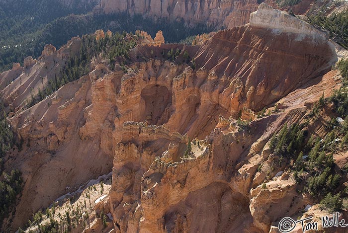 Canyonlands_20080527_104002_849_20.jpg - Erosion has sculpted an incredible combination of outcrops, caves, peaks, and valleys in Bryce Canyon Utah.